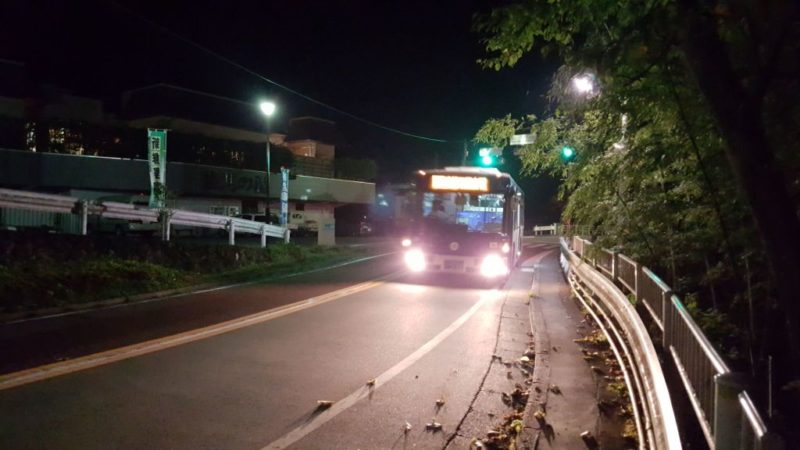 数馬の湯、バス停