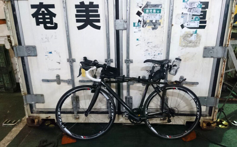 フェリー内での自転車収納状況