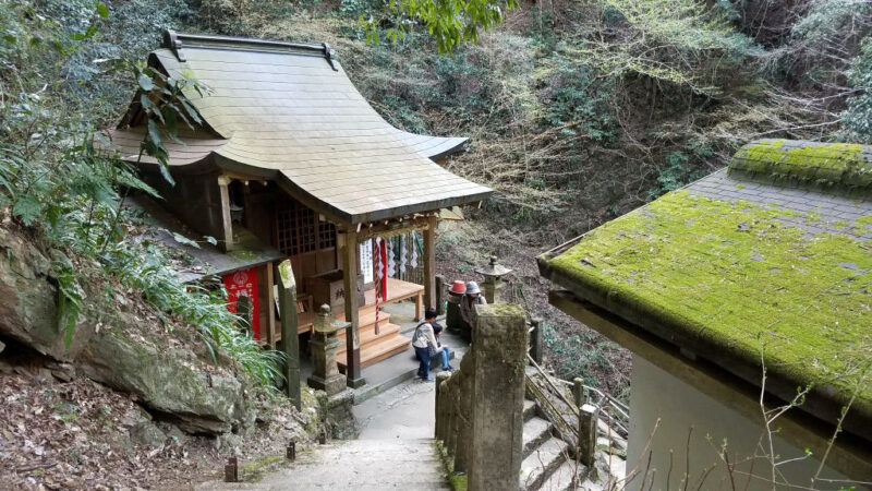 高尾山、蛇滝の道場