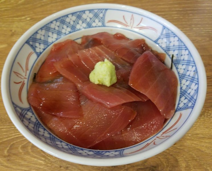 磯丸水産、まぐろの漬け丼