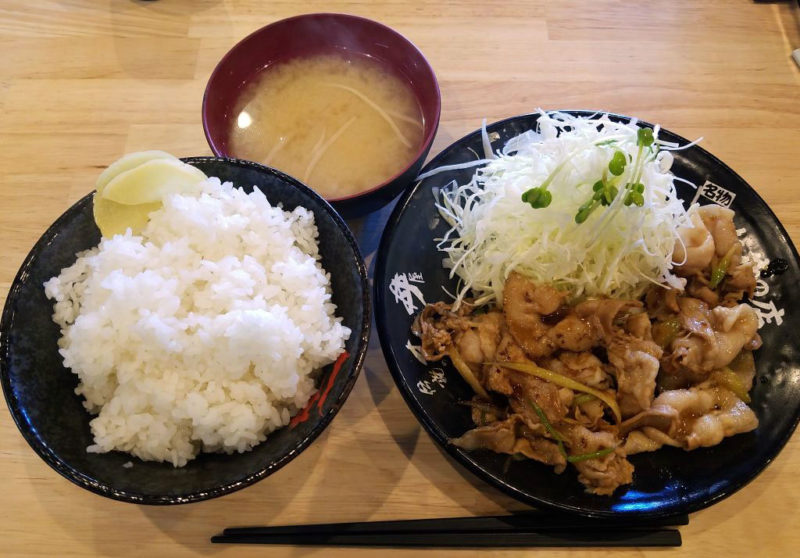 すたみな焼き定食